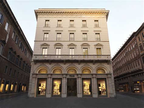 foto di fendi roma palazzo